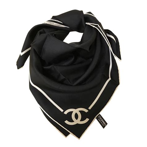 foulard chanel noir